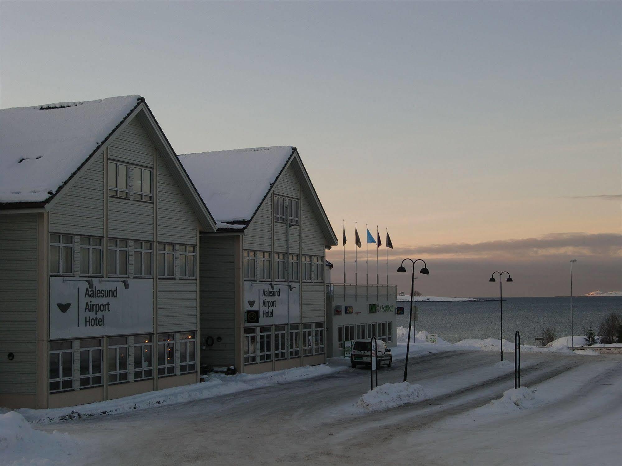 Aalesund Airport Hotel Ytterland Exterior foto